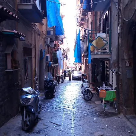 O' Vascio E Ciruzziell * نابولي