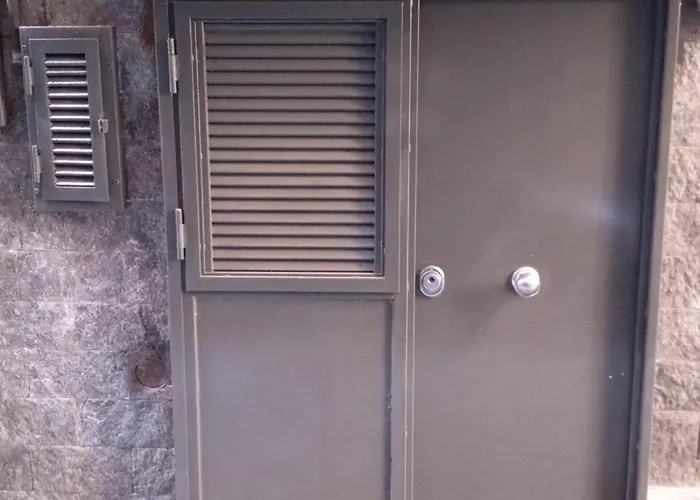 O' Vascio E Ciruzziell Napoli