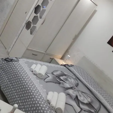 O' Vascio E Ciruzziell * Napels